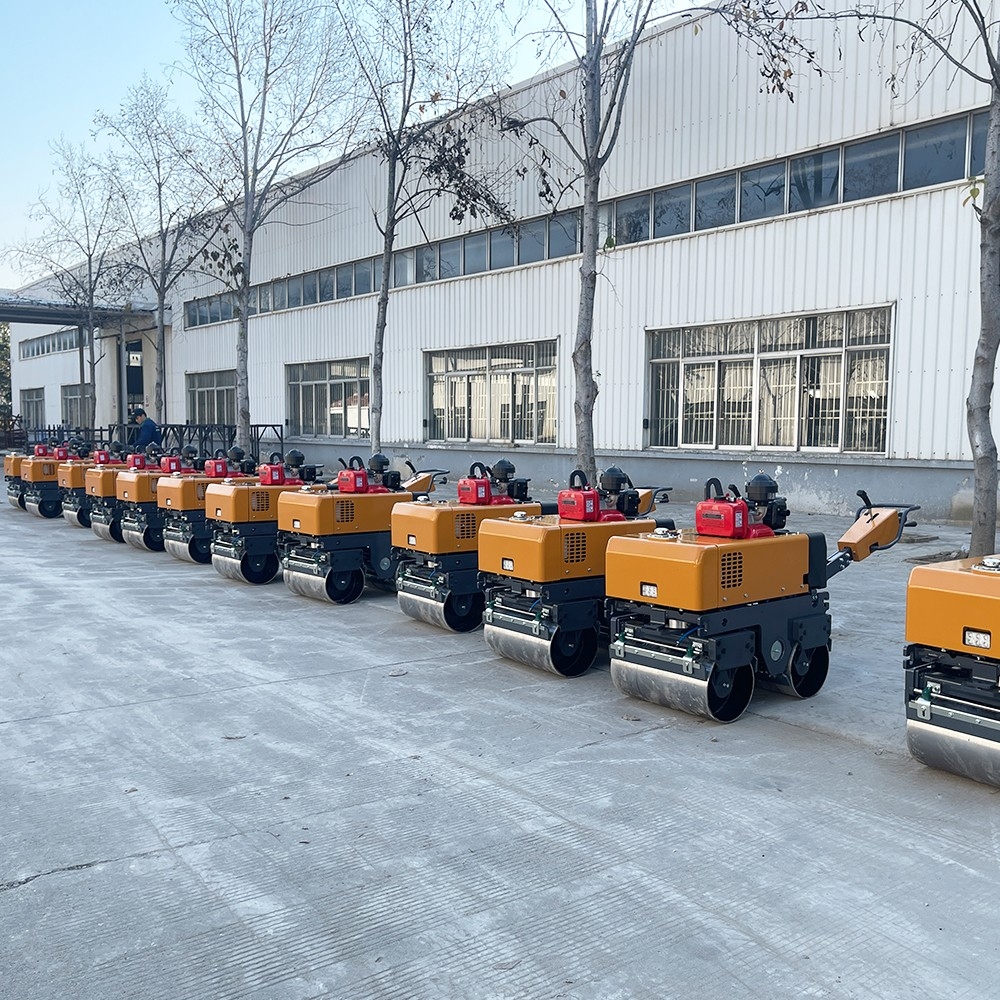 小型壓路機(jī)十字路口施工，瀝青路面的接縫有什么技巧處理